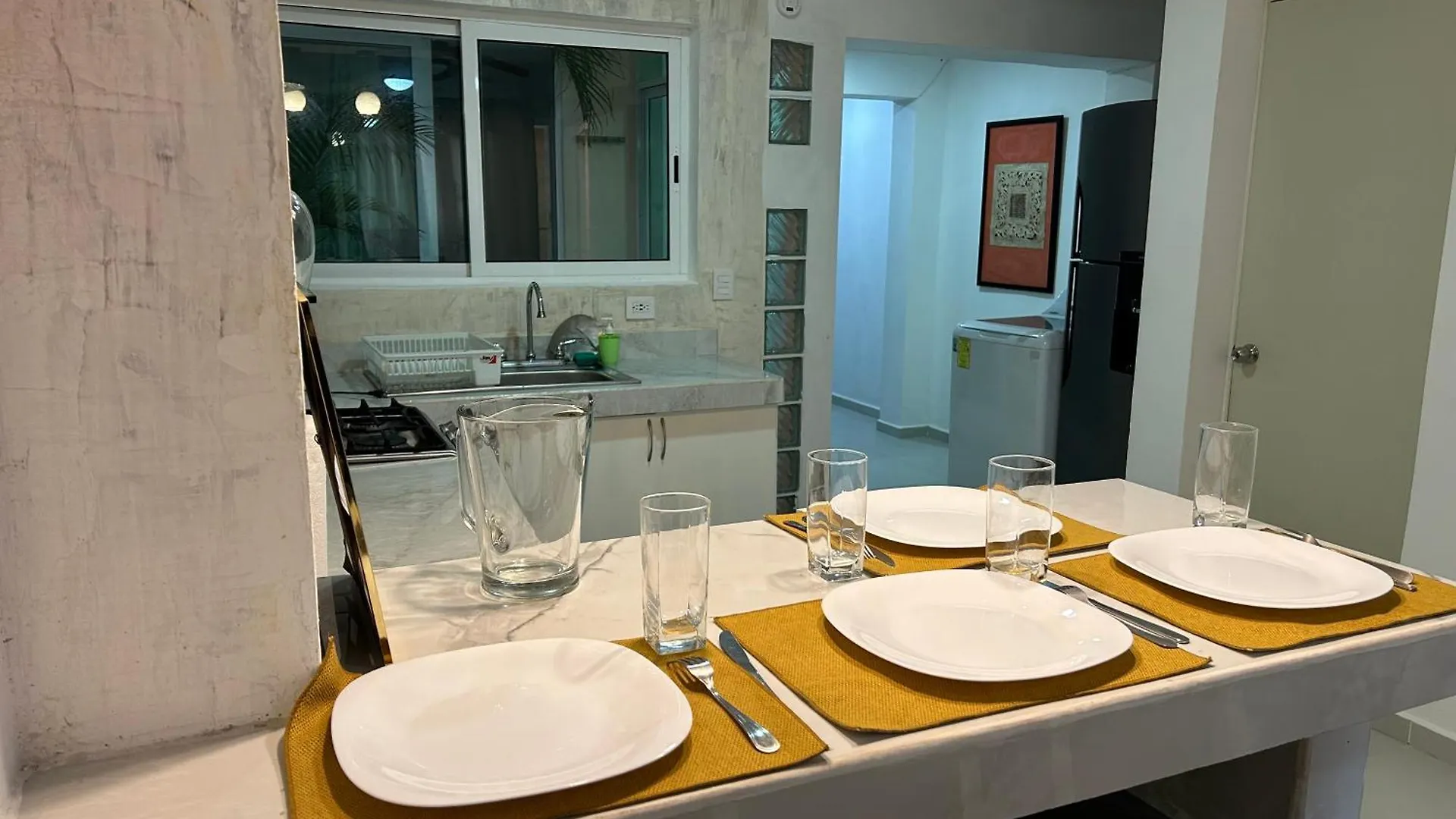 Porto Regina Suite カンクン アパート